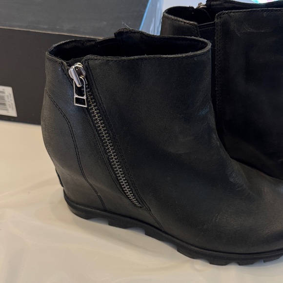 Sorel Black Joan of Arctic Wedge II Zip Boots - Picture 3 of 5